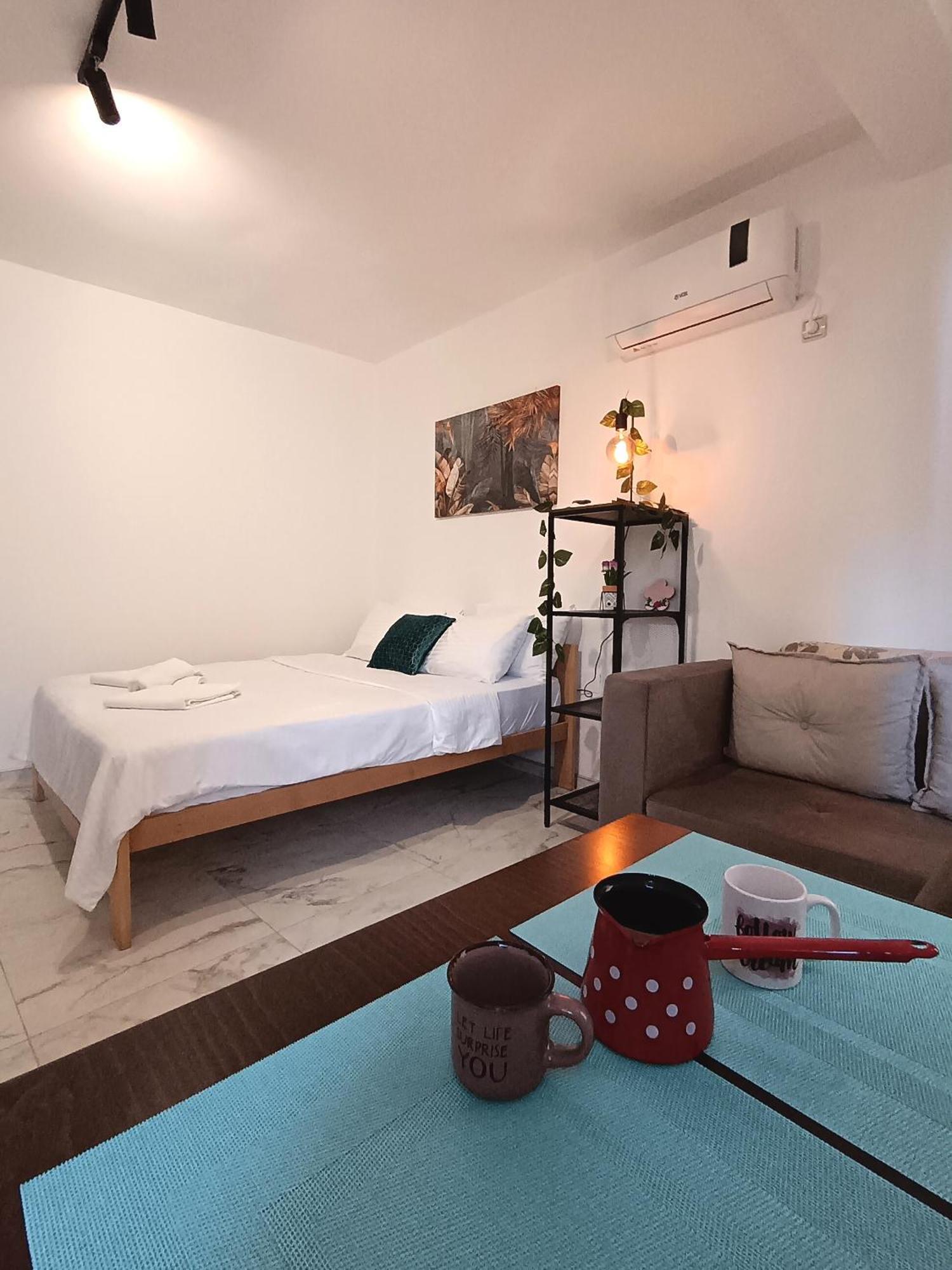 Atonika Apartments Bitola Esterno foto